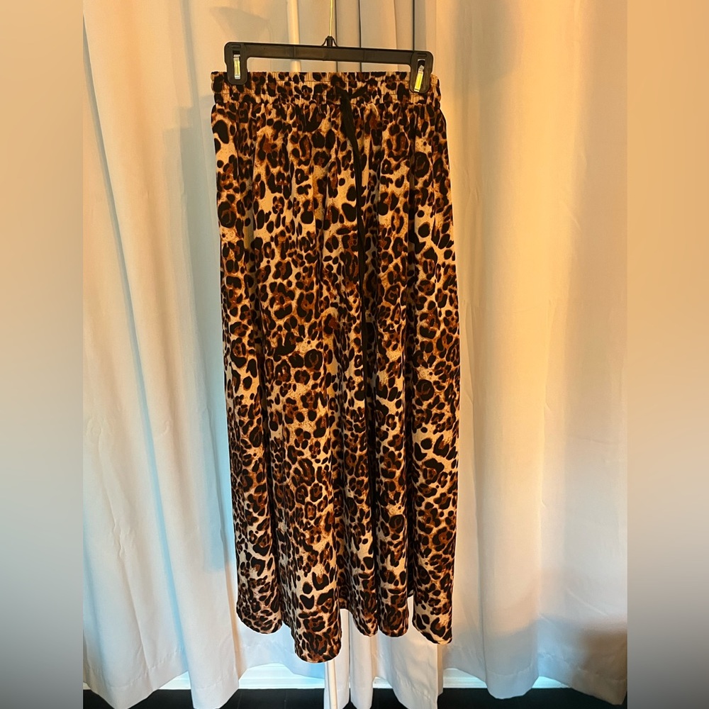 Cheetah print long skirt